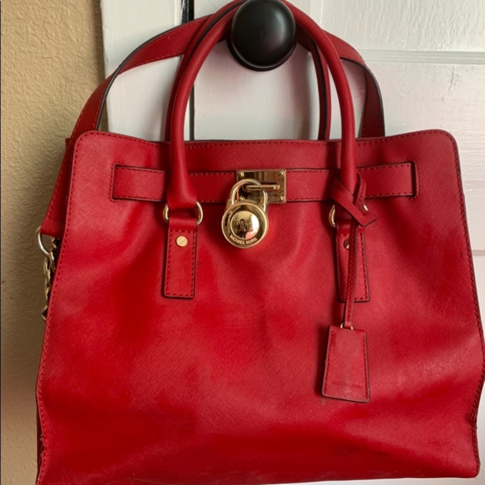 Micheal Kors purse